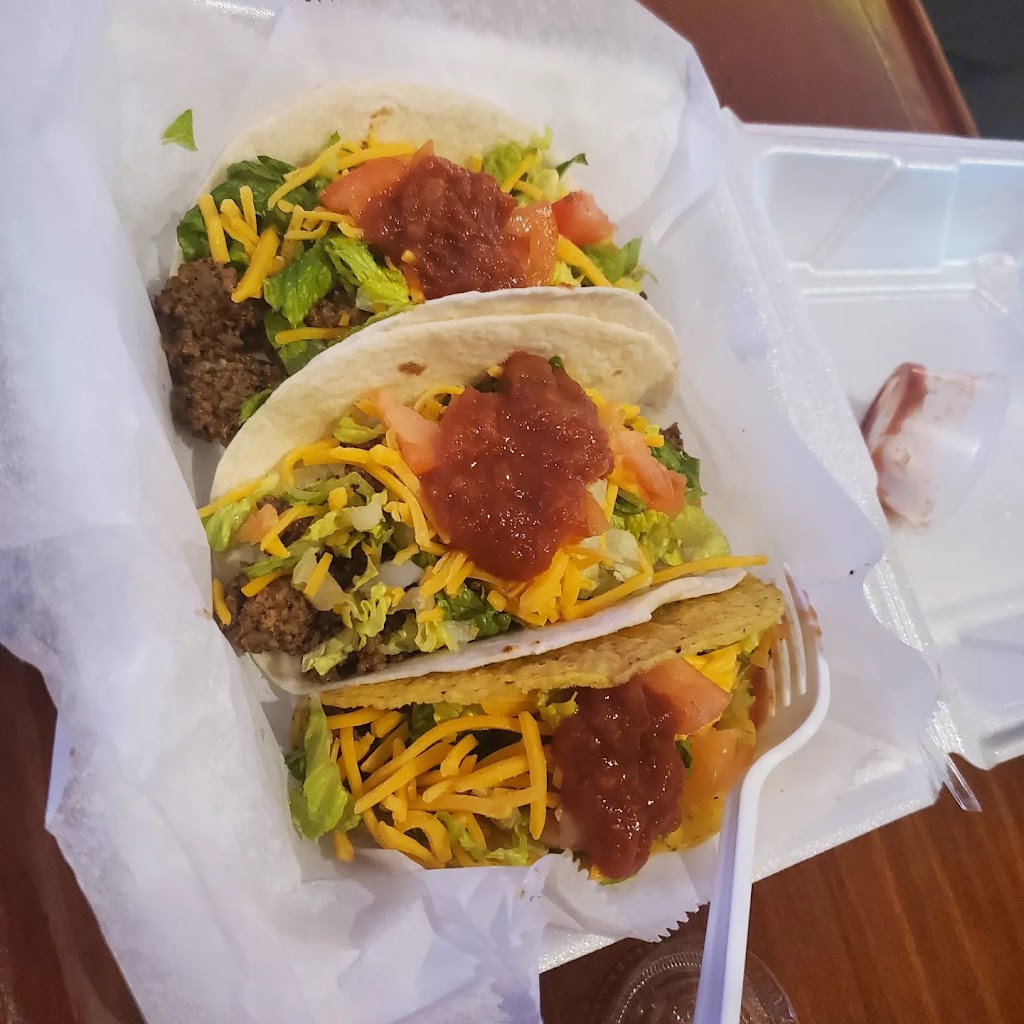 Boulevard Lounge | restaurant | 8602 Garfield Blvd, Garfield Heights, OH 44125, USA | 2164176754 OR +1 216-417-6754