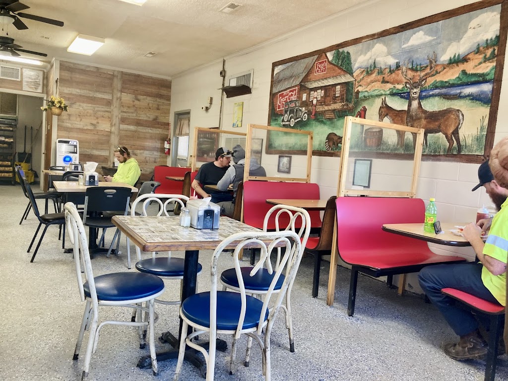 Fayes Cafe | restaurant | 3821 US-421, Wilmington, NC 28401, USA | 9107628681 OR +1 910-762-8681