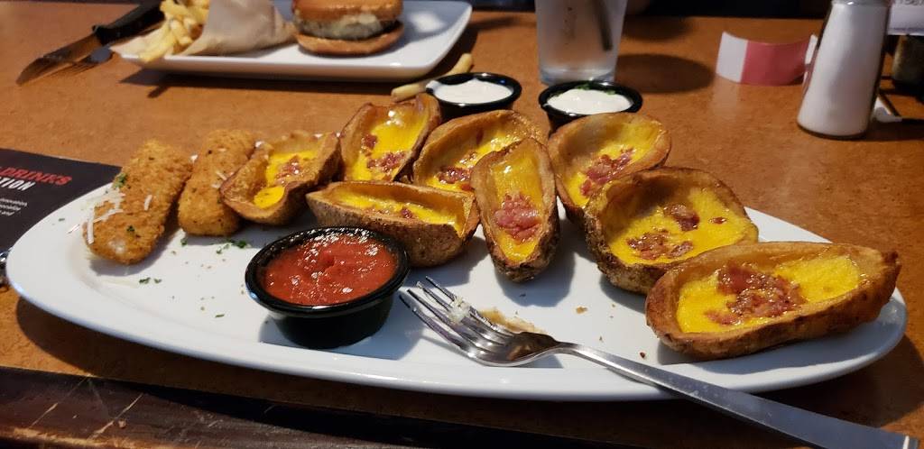 TGI Fridays | restaurant | 319 US-130, East Windsor, NJ 08520, USA | 6094901450 OR +1 609-490-1450