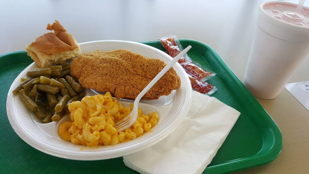 Lisas Chicken | restaurant | 1808 W Pioneer Pkwy, Arlington, TX 76013, USA | 8174621624 OR +1 817-462-1624