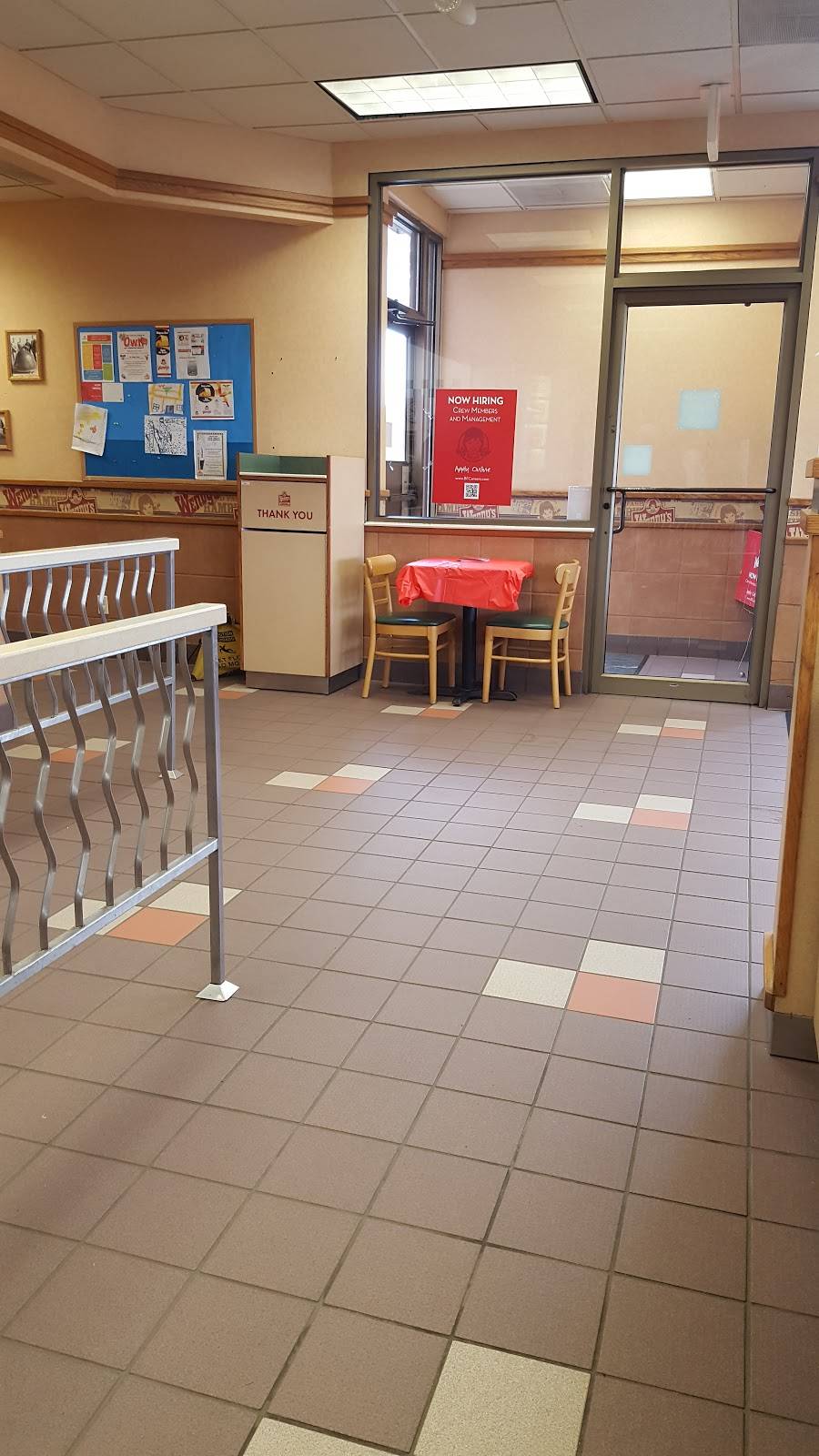 Wendys | restaurant | 2049 Milwaukee Ave, Burlington, WI 53105, USA | 2625347900 OR +1 262-534-7900