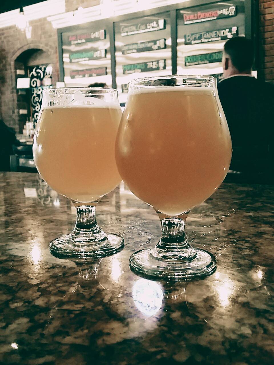 Arrowhead Ales Brewing Company | restaurant | 2101 Calistoga Dr, New Lenox, IL 60451, USA | 8157176068 OR +1 815-717-6068