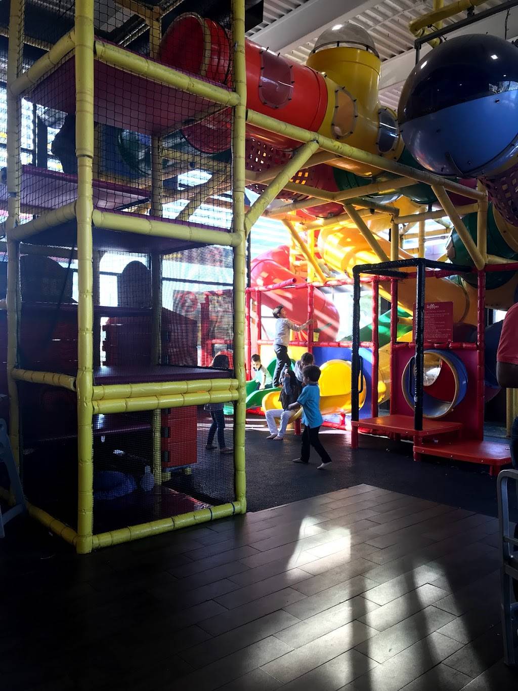 McDonalds | cafe | 3429 S Main St, Elkhart, IN 46517, USA | 5742939225 OR +1 574-293-9225