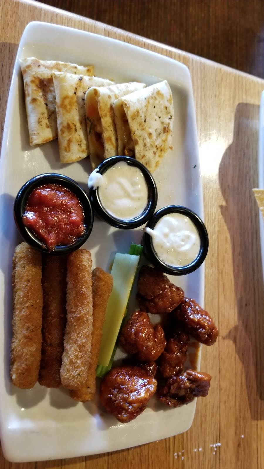 Applebees Grill + Bar | restaurant | 4040 Virginia Beach Blvd, Virginia Beach, VA 23452, USA | 7574983014 OR +1 757-498-3014