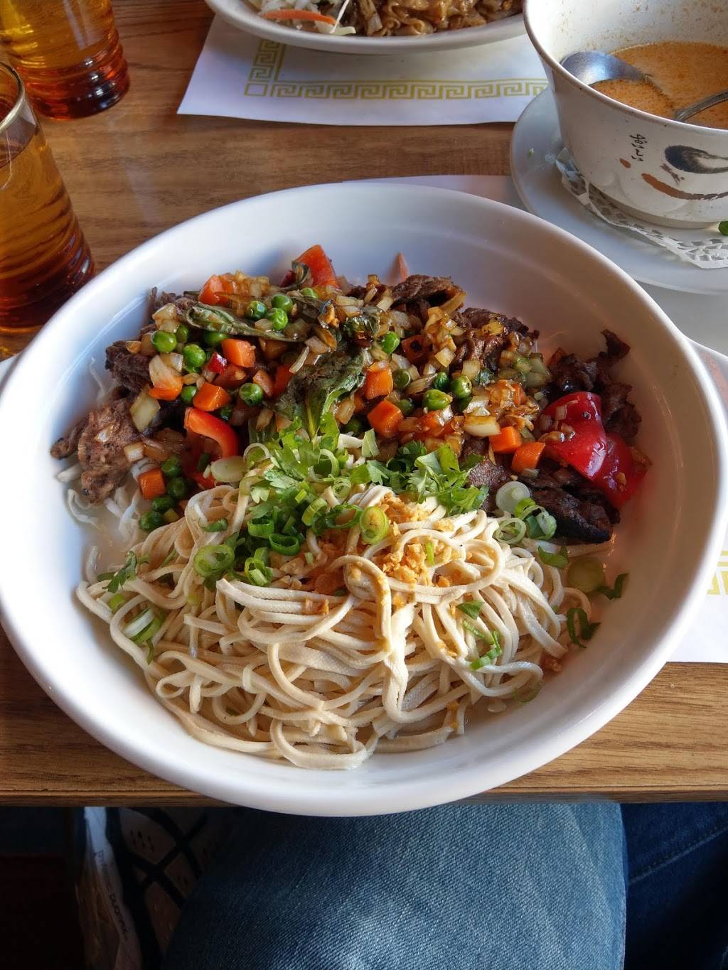 Bai Som Thai Kitchen | restaurant | 2121 Clement St, San Francisco, CA 94121, USA | 4157515332 OR +1 415-751-5332