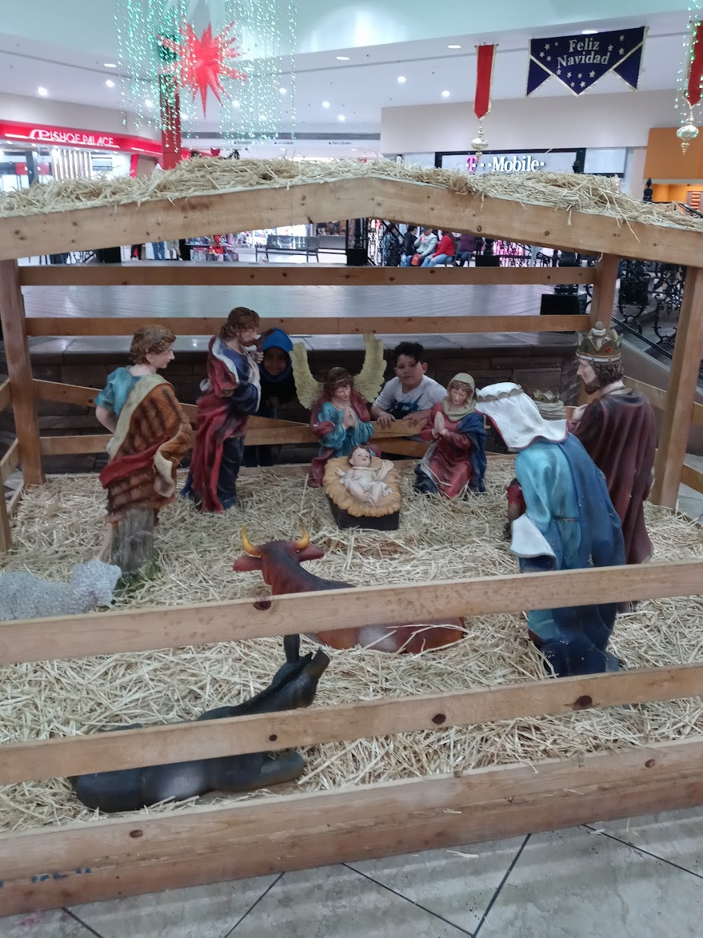 Wetzels Pretzels | restaurant | 7611 W. Thomas Road, Space #G021, Phoenix, AZ 85033, USA | 6232479077 OR +1 623-247-9077