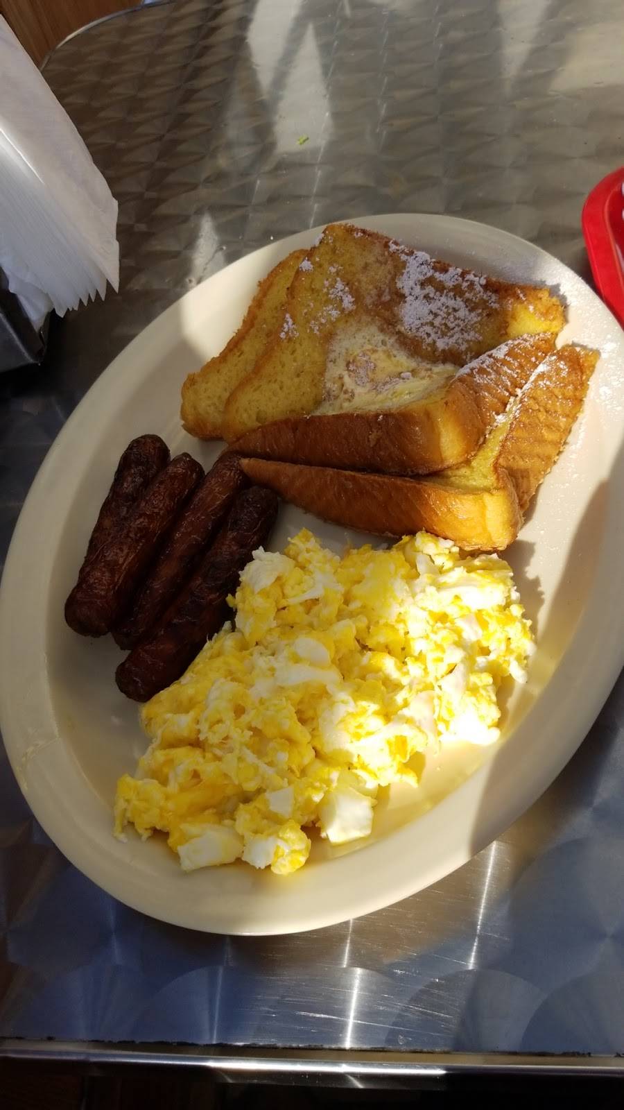 Tom’s Super Burger | restaurant | 555 E Alondra Blvd, Gardena, CA 90248, USA | 3105155446 OR +1 310-515-5446