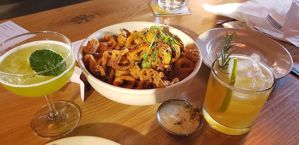 Two Birds Taphouse | restaurant | 52 Powder Springs St, Marietta, GA 30064, USA | 6783247205 OR +1 678-324-7205