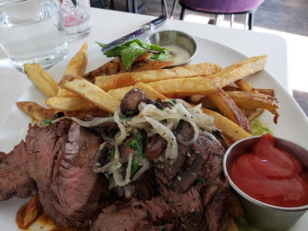 Yella on the Water | restaurant | 25 Western Ave, Gloucester, MA 01930, USA | 9784915334 OR +1 978-491-5334