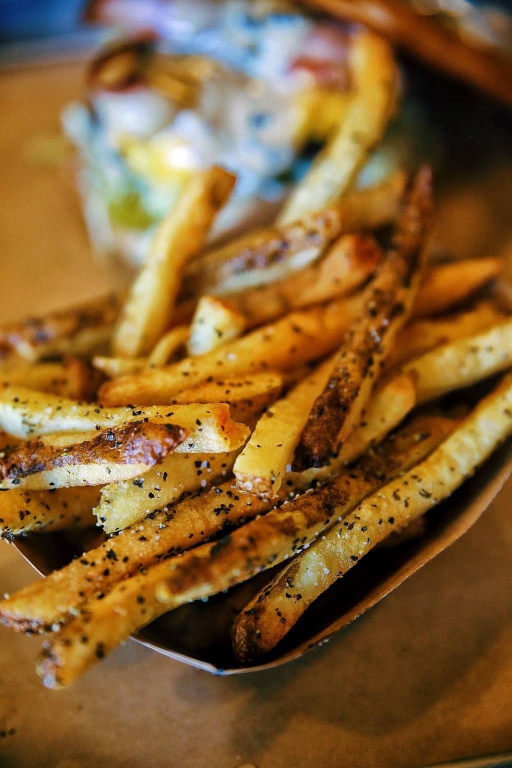 Mr Juicy | restaurant | 3904 McCullough Ave, San Antonio, TX 78212, USA | 2109949838 OR +1 210-994-9838