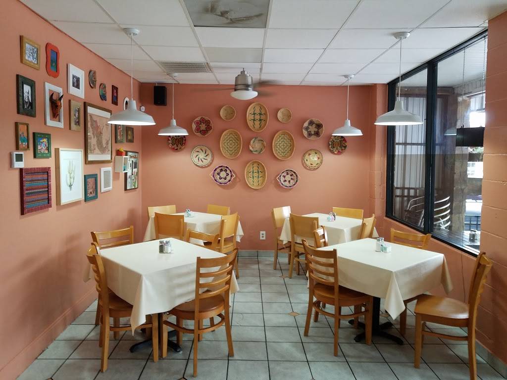 Tinas Cocina | restaurant | 961 W Magnolia Ave, Fort Worth, TX 76104, USA | 8173679807 OR +1 817-367-9807