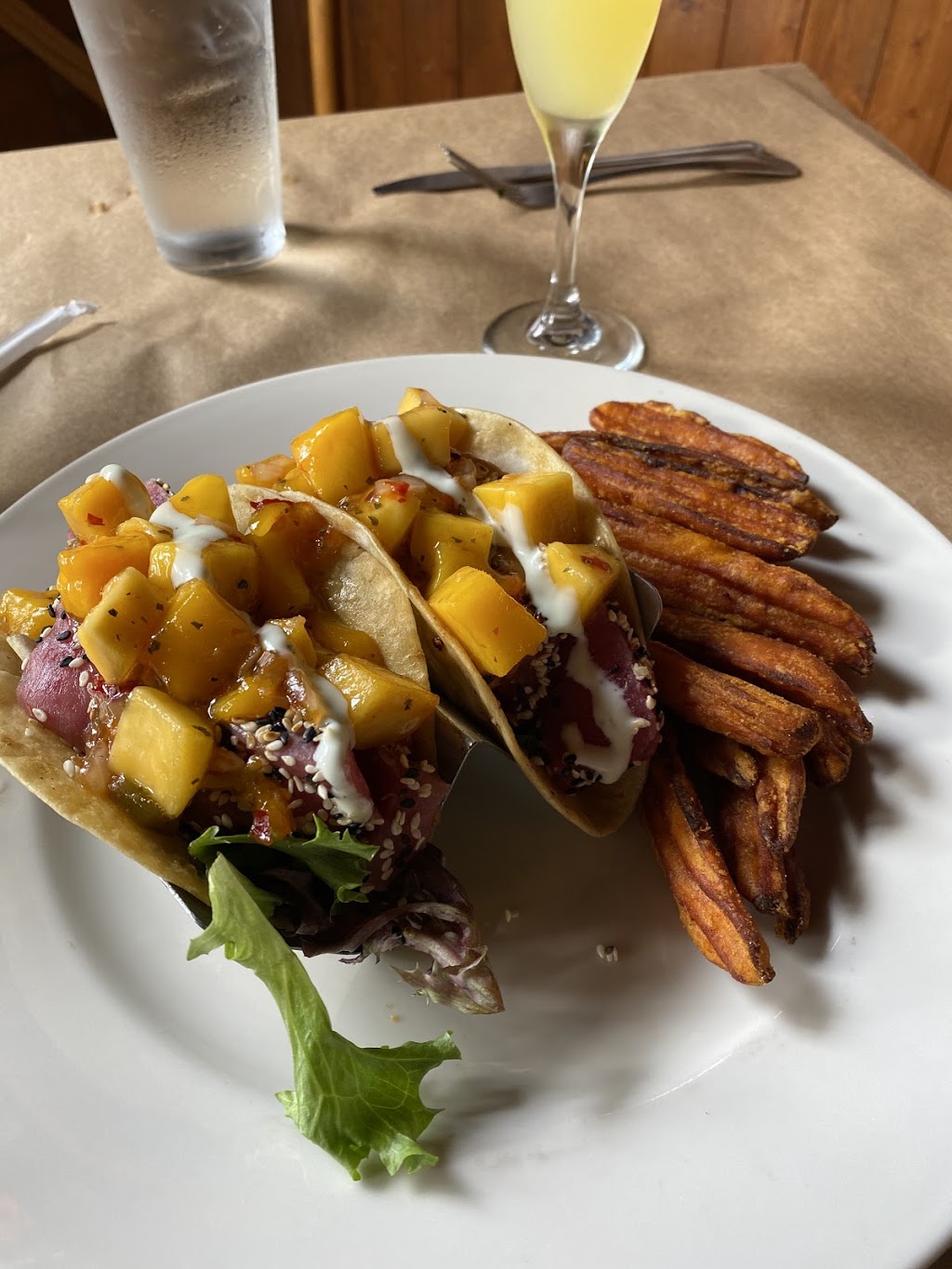 Tamaras Downtown | restaurant | 104 N Section St, Fairhope, AL 36532, USA | 2519292219 OR +1 251-929-2219