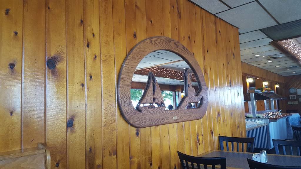 Burkes Waterfront Restaurant | restaurant | 2403 Sunnyside Dr, Cadillac, MI 49601, USA | 2317757555 OR +1 231-775-7555