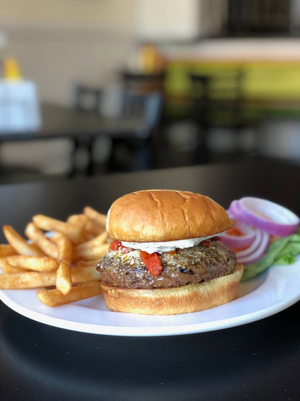 Arlingtons | restaurant | 210 Broadway, Springfield, IL 62701, USA | 2176796235 OR +1 217-679-6235