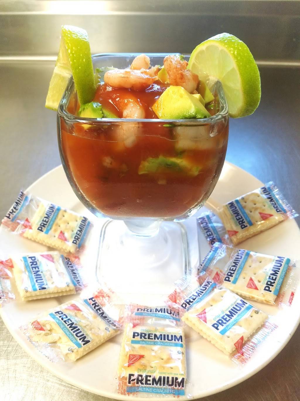 Las palmas mexican grill | restaurant | 3305 Avenue F, Bay City, TX 77414, USA | 9362351521 OR +1 936-235-1521