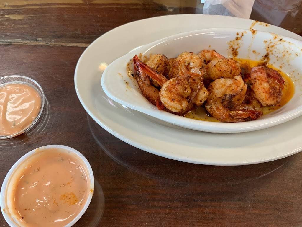 Crazy Bout Crawfish | restaurant | 1905 Rees St, Breaux Bridge, LA 70517, USA | 3373323071 OR +1 337-332-3071