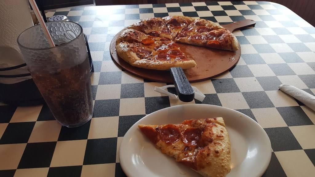 Pizza Hut | meal delivery | 10702 Leopard St, Corpus Christi, TX 78410, USA | 3612415628 OR +1 361-241-5628