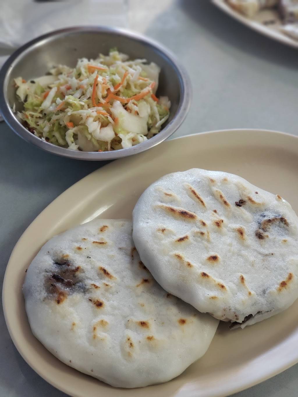 Roca Fuerte Salvadorean Restaurant | restaurant | 7448 Reseda Blvd, Reseda, CA 91335, USA | 8184574888 OR +1 818-457-4888