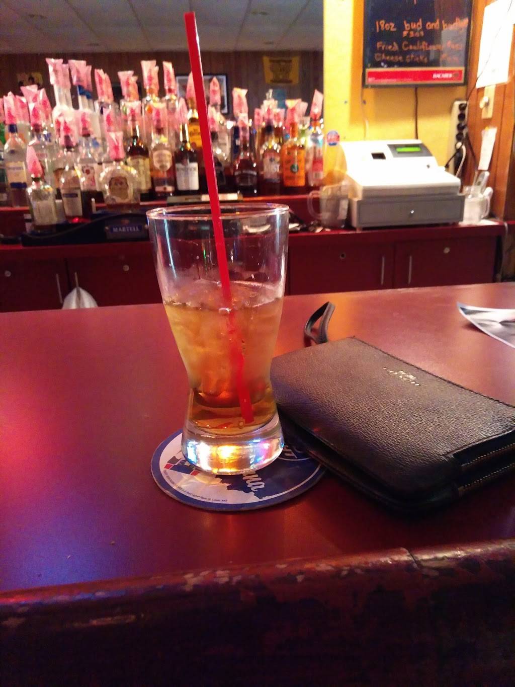 19th Hole | restaurant | 303 E Tillman Rd, Fort Wayne, IN 46816, USA | 2603875428 OR +1 260-387-5428