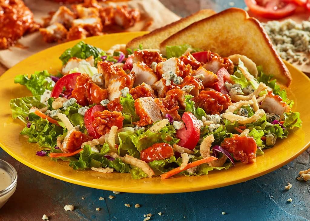 Zaxbys Chicken Fingers & Buffalo Wings | restaurant | 1420 N Germantown Pkwy, Cordova, TN 38016, USA | 9016249497 OR +1 901-624-9497