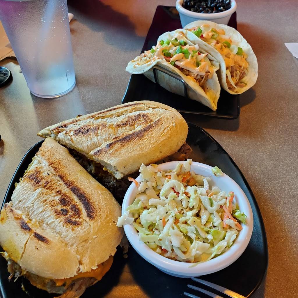 Bone Ends | restaurant | 604 E Colby St, Whitehall, MI 49461, USA | 2318933000 OR +1 231-893-3000