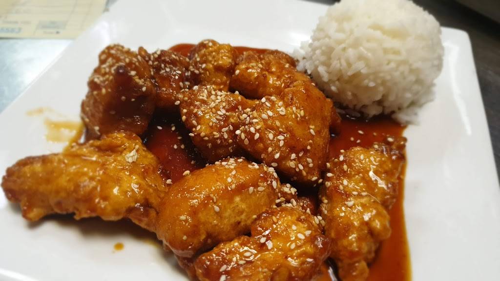 thai fusion cuisine | restaurant | 211 Central Park Ave, Pinehurst, NC 28374, USA | 9104208738 OR +1 910-420-8738