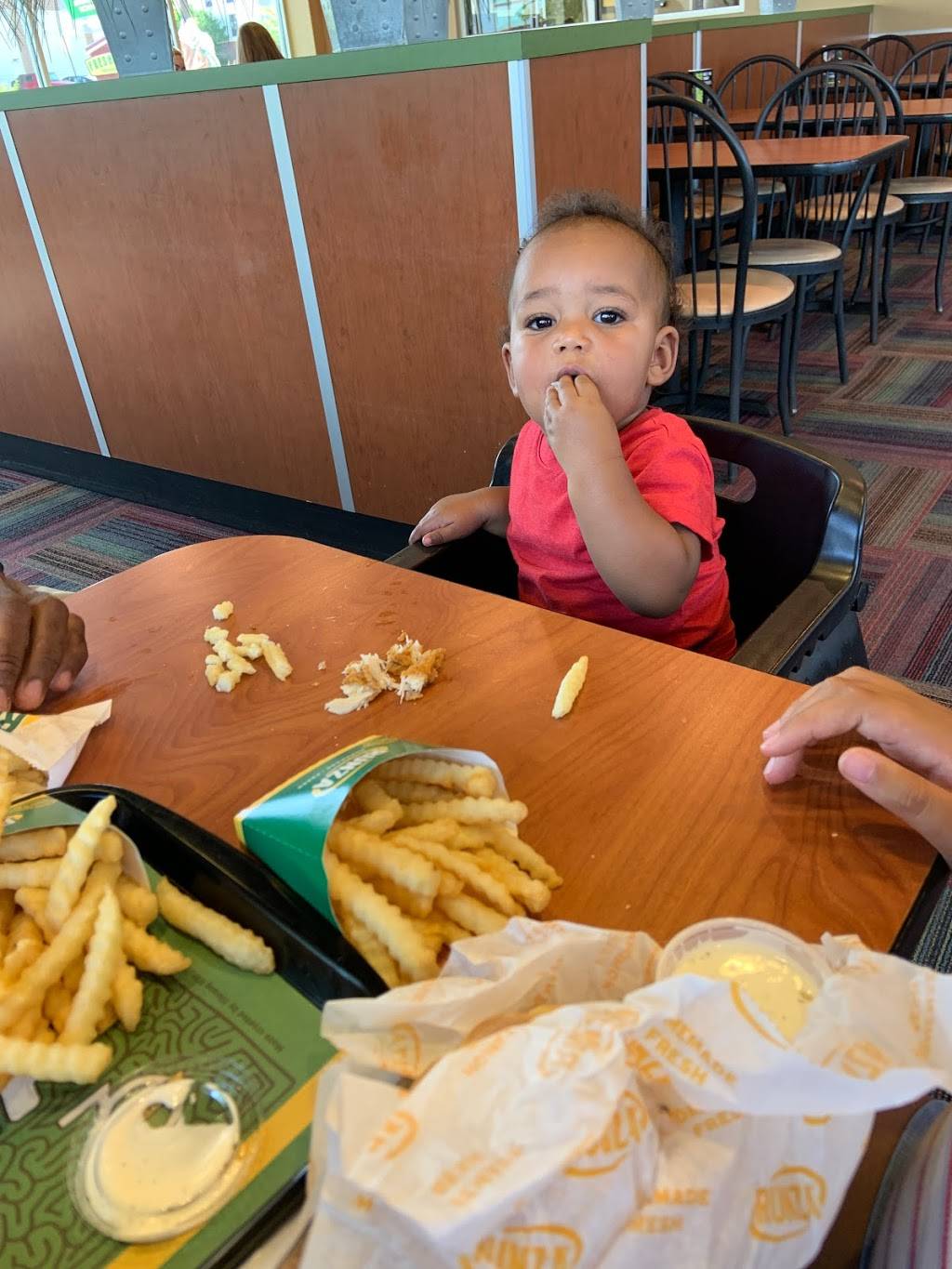 Runza Restaurant | restaurant | 17505 Gold Plaza, Omaha, NE 68130, USA | 4026979500 OR +1 402-697-9500