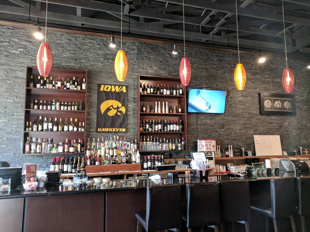 Red Ginger | restaurant | 2419 2nd St #1, Coralville, IA 52241, USA | 3193541071 OR +1 319-354-1071