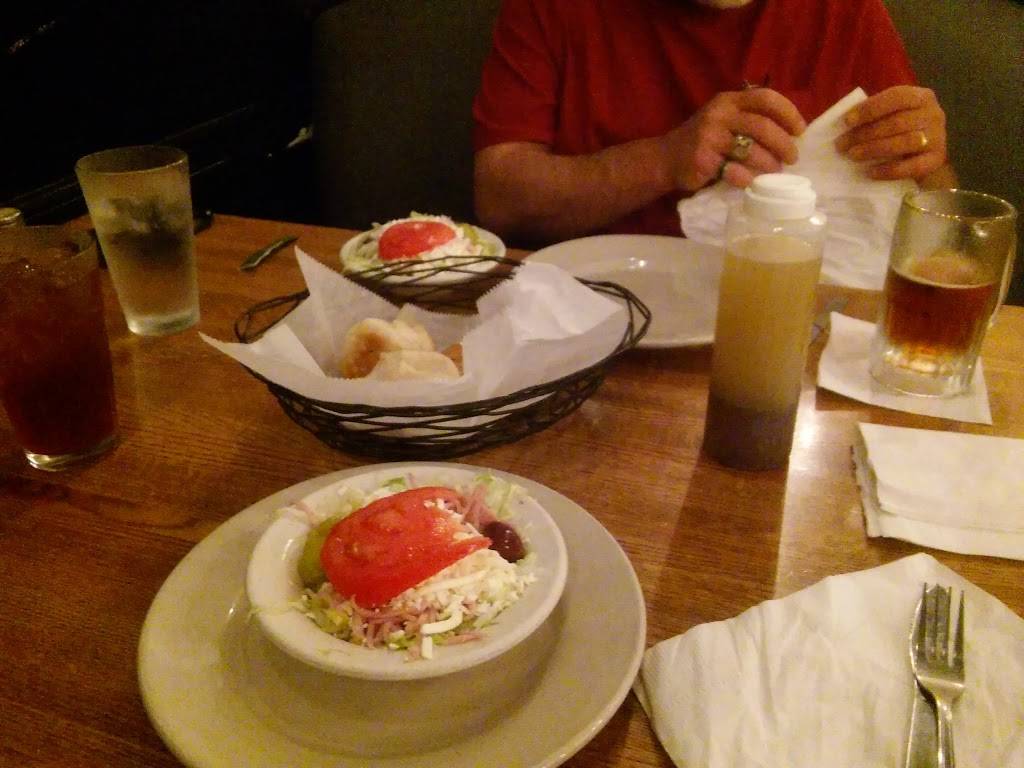 Takis Greek-Italian Restaurant | restaurant | 13761 US-441, Lady Lake, FL 32159, USA | 3524303630 OR +1 352-430-3630