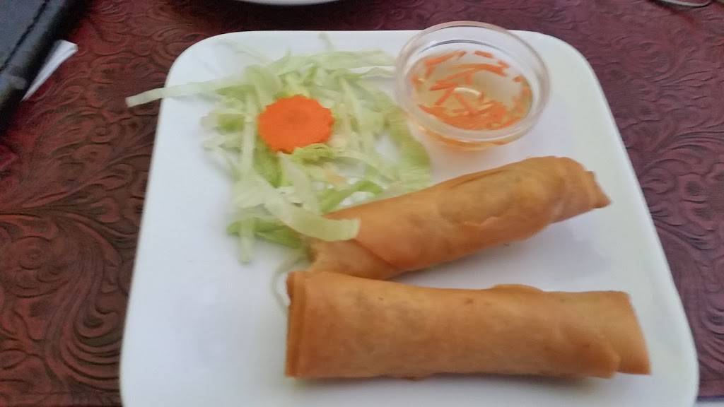 Restaurant Angkor Vat | restaurant | 2 Rue Plourde, Charlemagne, QC J5Z 3E8, Canada | 4507211519 OR +1 450-721-1519