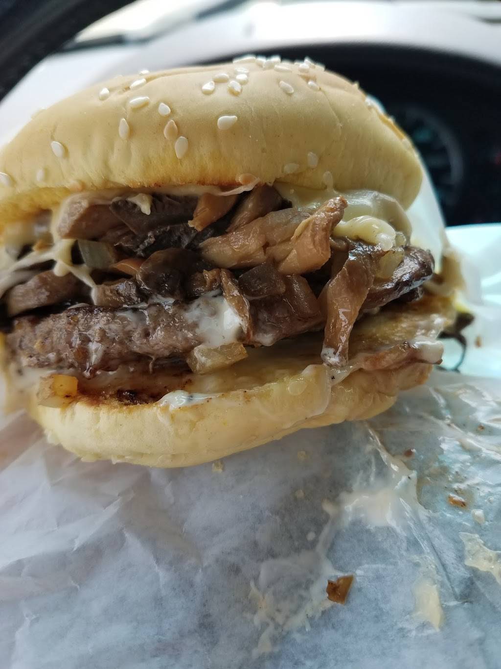 Shreve Dari-Bar | restaurant | 136 W South St, Shreve, OH 44676, USA | 3305672429 OR +1 330-567-2429