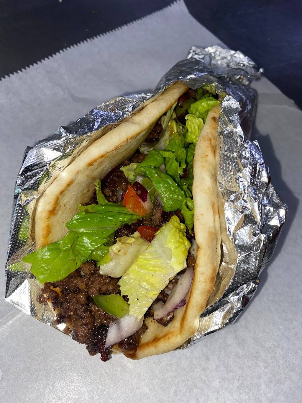 2 Fat Boyz And A Grill | restaurant | 1370 Oakwood, Detroit, MI 48217, USA | 3134069397 OR +1 313-406-9397