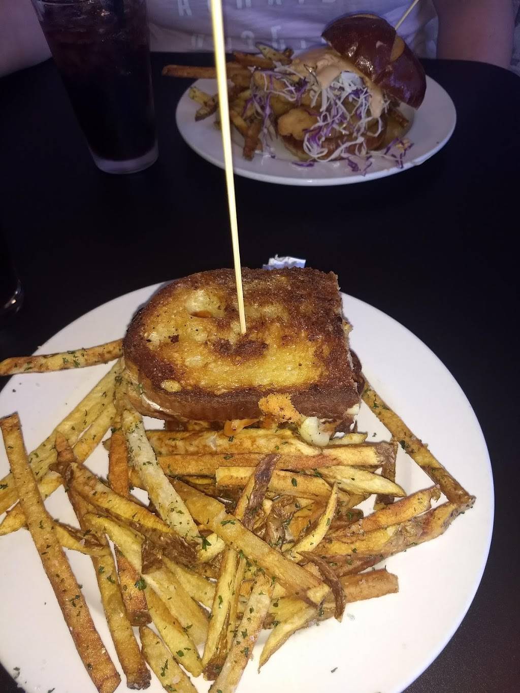 Vudu Street Food | restaurant | 121 S Knowles Ave, New Richmond, WI 54017, USA | 7152467166 OR +1 715-246-7166