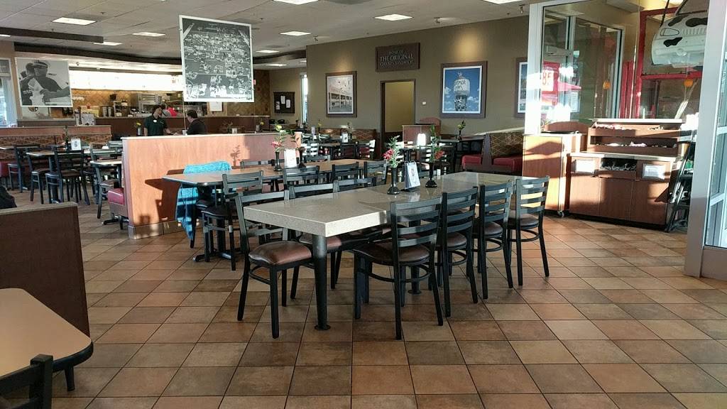 Chick-fil-A | restaurant | 4585 N Oracle Rd, Tucson, AZ 85705, USA | 5204082456 OR +1 520-408-2456