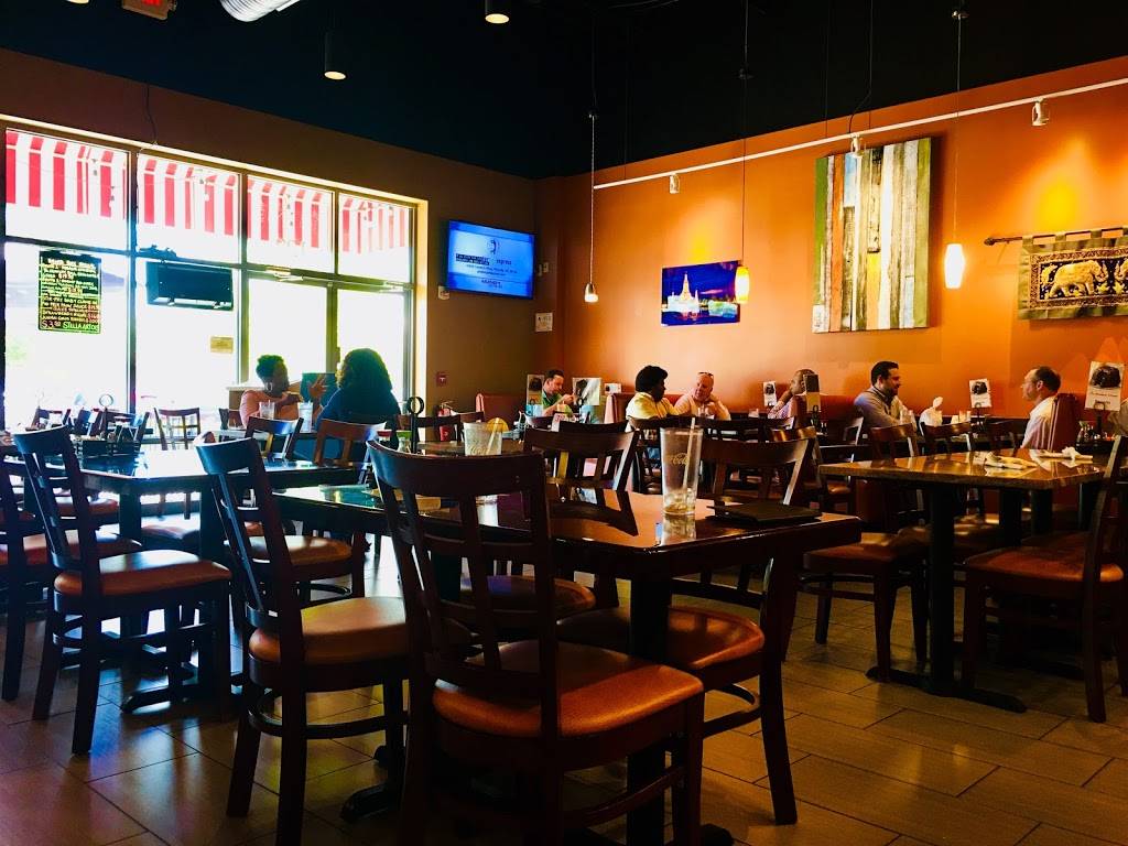 Bahn Thai | restaurant | 12206 Copper Way #122, Charlotte, NC 28277, USA | 9803352313 OR +1 980-335-2313