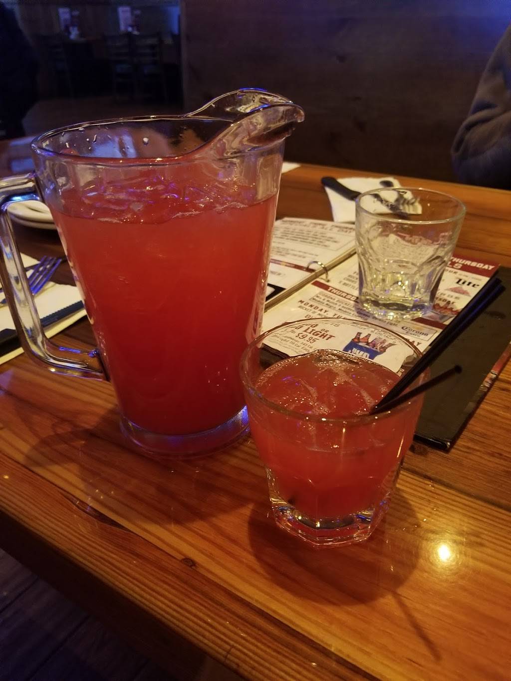 Millers Ale House - Woodbridge | restaurant | 350 U.S. 9 N, Woodbridge, NJ 07095, USA | 7328556590 OR +1 732-855-6590