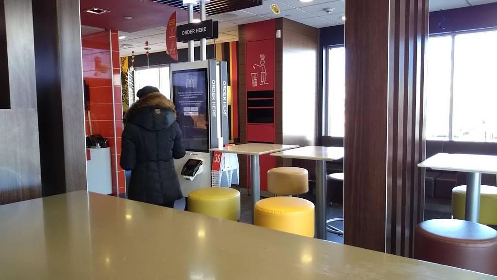 McDonalds | cafe | 365 Rockaway Turnpike, Lawrence, NY 11559, USA | 5163714990 OR +1 516-371-4990