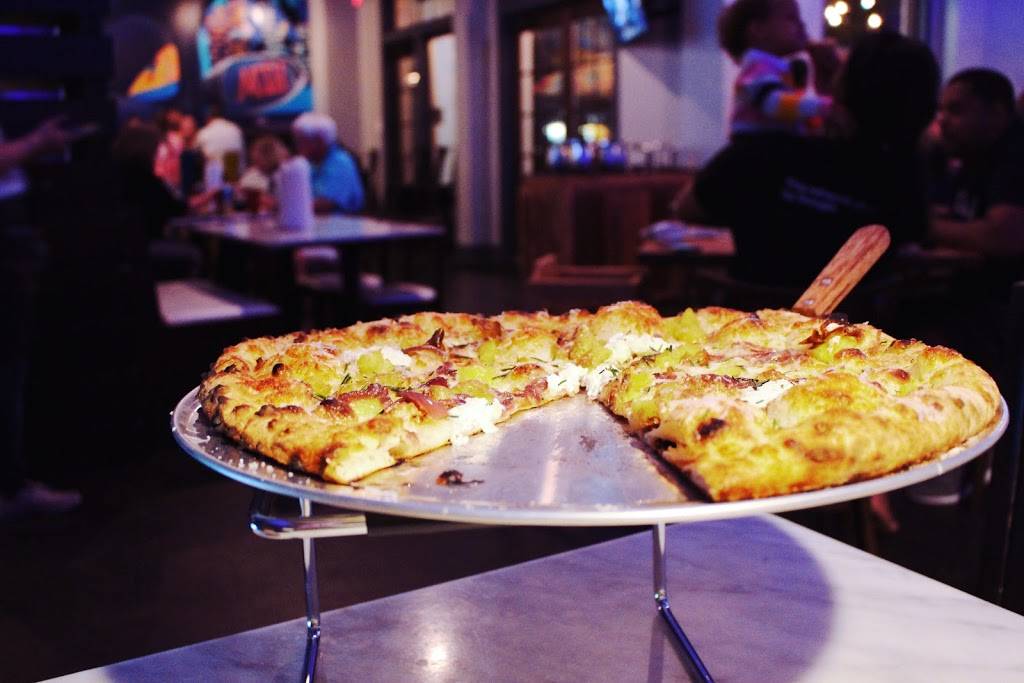 MTH Pizza | restaurant | 1675 Cumberland Pkwy SE Suite 415, Smyrna, GA 30080, USA | 6784241333 OR +1 678-424-1333