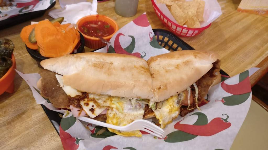 Doña Torta Chilanga | restaurant | 2152 W Cermak Rd, Chicago, IL 60608, USA | 7739273497 OR +1 773-927-3497