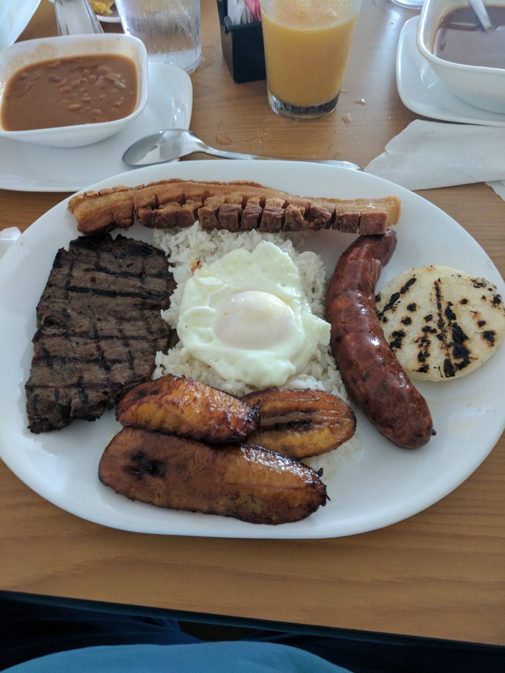 Colombian Cravings | restaurant | 404 Huffman Mill Rd, Burlington, NC 27215, USA | 3362704255 OR +1 336-270-4255