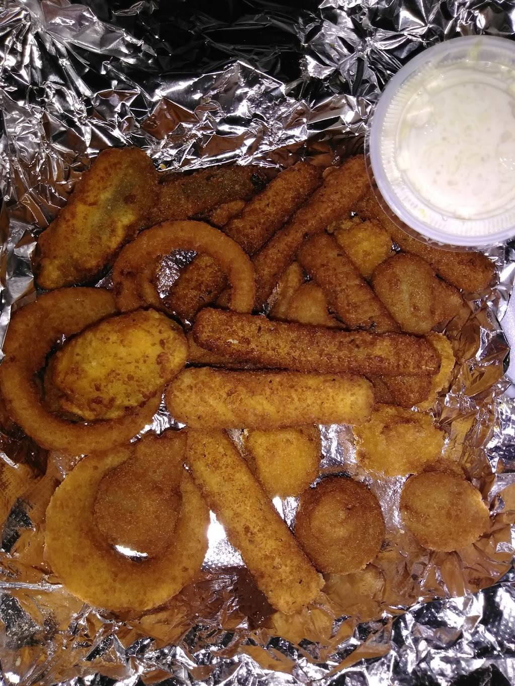 Vito & Angelo Pizzeria | restaurant | 3644 W Fullerton Ave, Chicago, IL 60647, USA | 7732784141 OR +1 773-278-4141