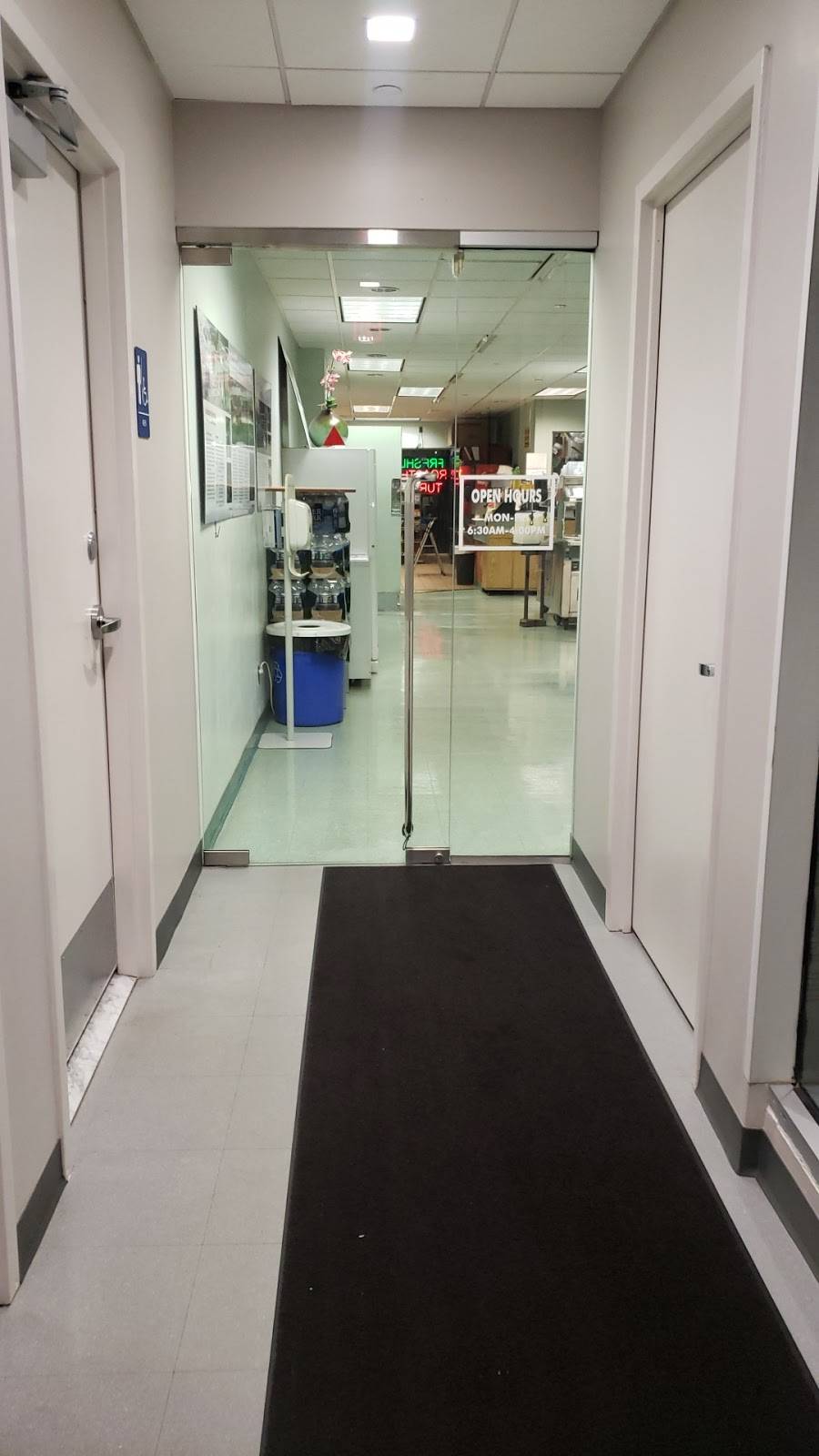 Cafe Right Angle | restaurant | 8401 Arlington Blvd, Fairfax, VA 22031, USA | 7036450288 OR +1 703-645-0288