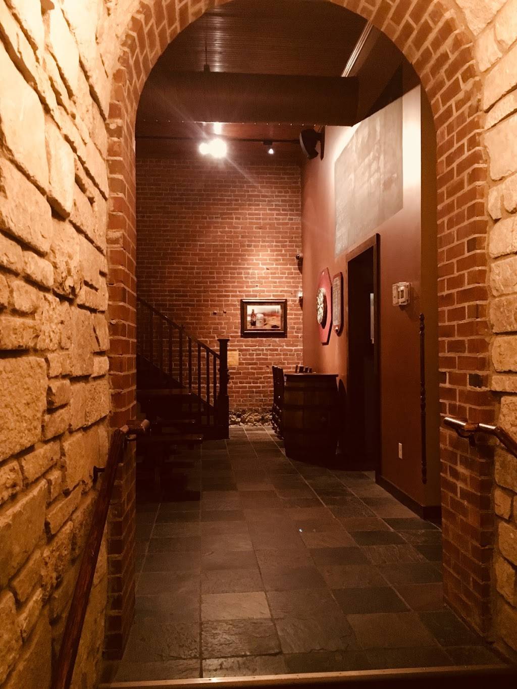 Carlyle Brewing Co. | restaurant | 215 E State St, Rockford, IL 61104, USA | 8159632739 OR +1 815-963-2739