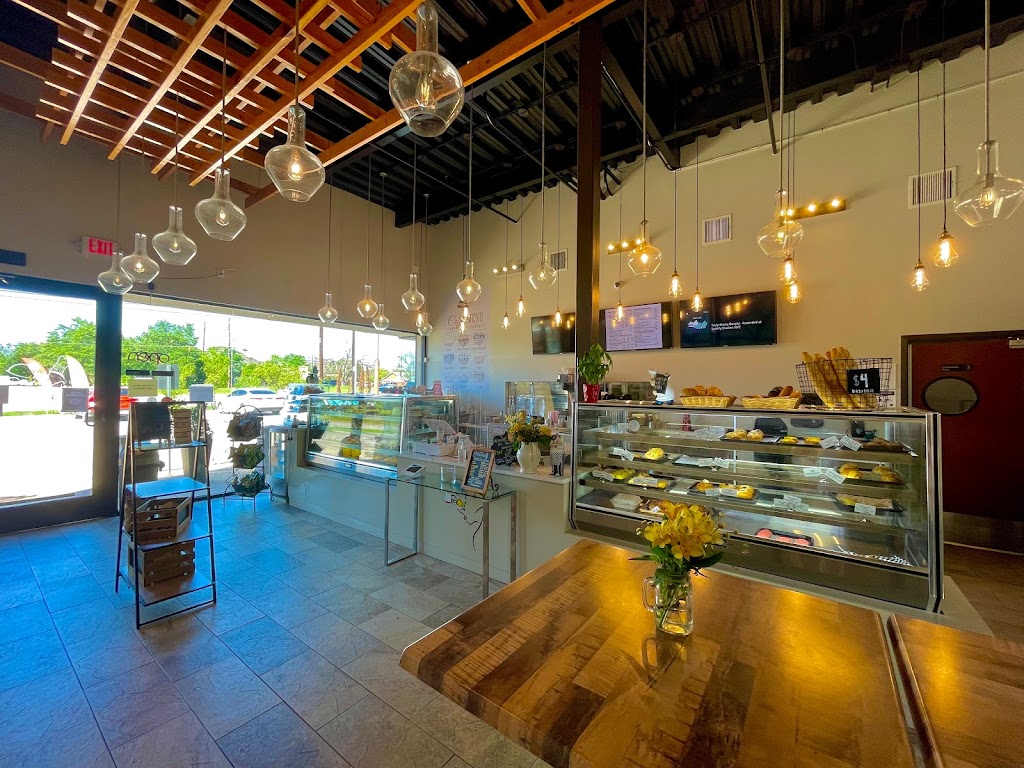 Heavens Bistro Bakery | bakery | 2205 W Parmer Ln #100, Austin, TX 78727, USA | 5123518044 OR +1 512-351-8044