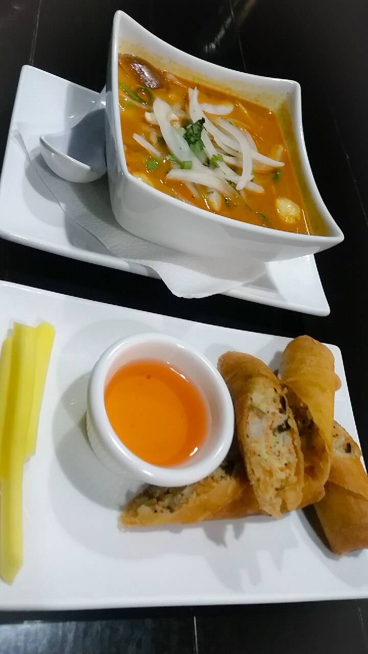 Red Papaya Thai and Grill | restaurant | 55 Wyndham St N, Guelph, ON N1H 7T8, Canada | 5192657070 OR +1 519-265-7070