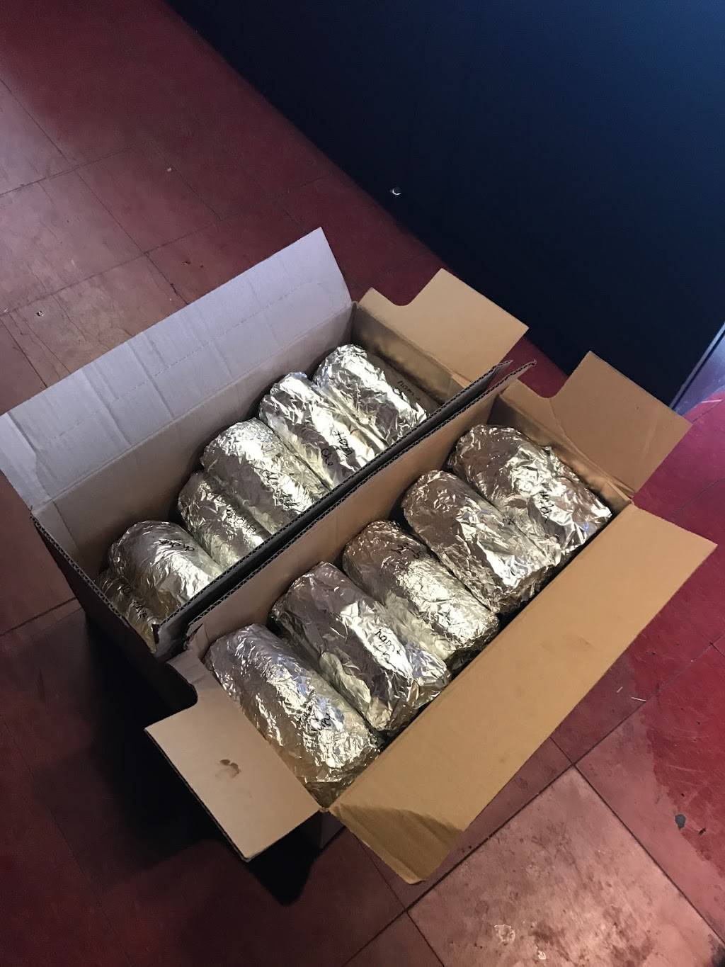 Mommaz Boyz | restaurant | 454 First Ave, Welland, ON L3C 6A7, Canada | 9057358388 OR +1 905-735-8388