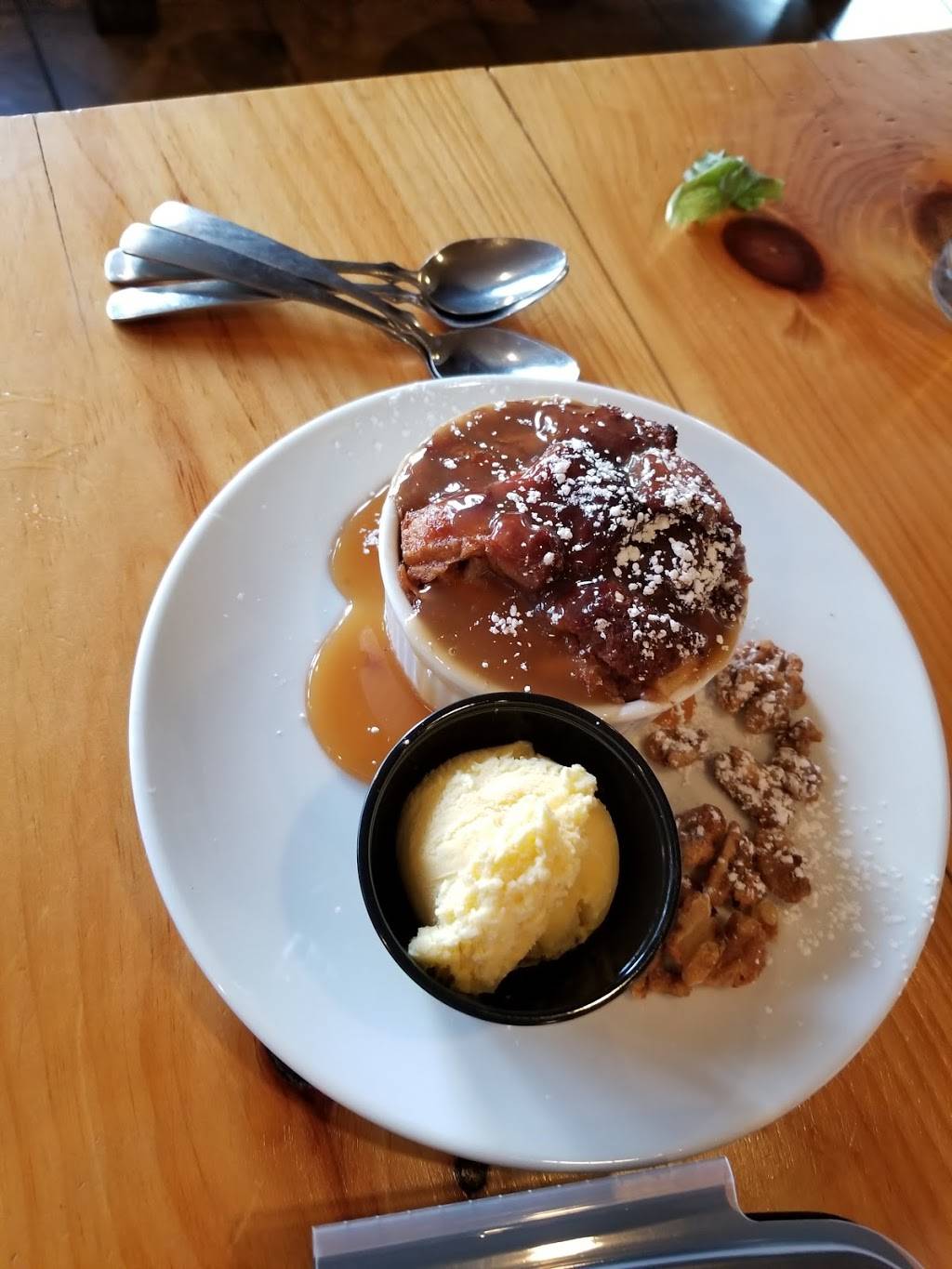 Milwaukee Beer Bistro | restaurant | 2730 N Humboldt Blvd, Milwaukee, WI 53212, USA | 4145625540 OR +1 414-562-5540