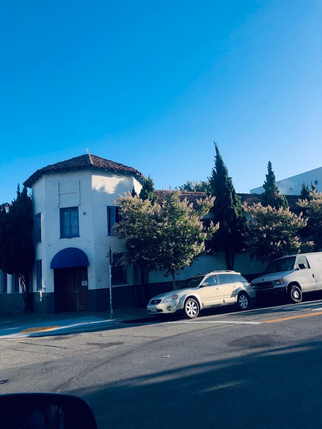 Artichoke Basilles Pizza | restaurant | 4799 Telegraph Ave, Oakland, CA 94609, USA | 5108444887 OR +1 510-844-4887