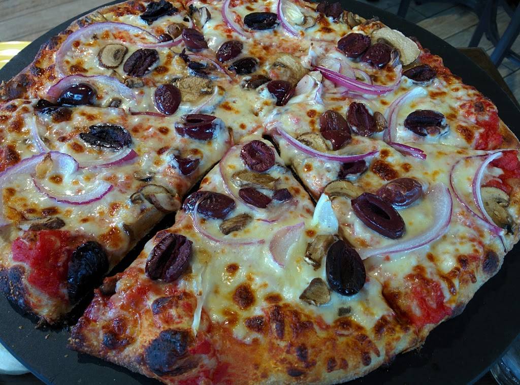 DELICIO Coal Fired Pizza | restaurant | 3701 Montgomery Rd, Cincinnati, OH 45207, USA | 5134295855 OR +1 513-429-5855