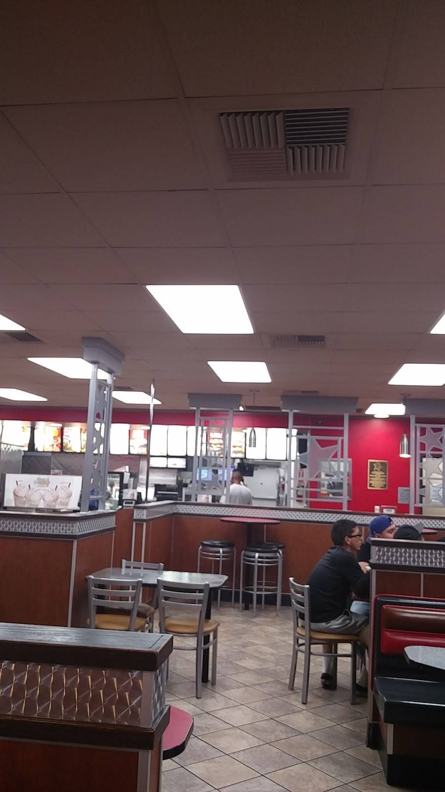 Carls Jr. / Green Burrito | restaurant | 44361 Sierra Hwy, Lancaster, CA 93534, USA | 6619486314 OR +1 661-948-6314